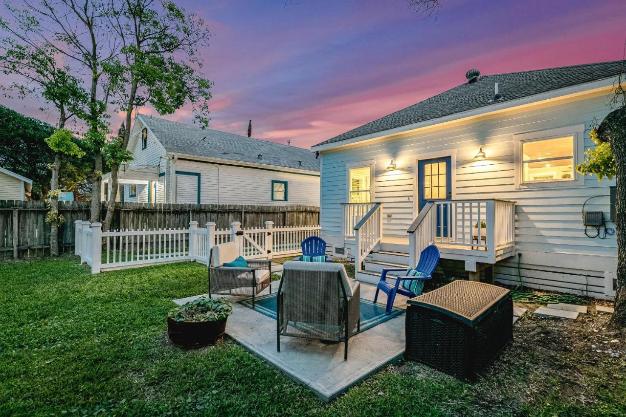 Crystal Cottage Galveston Extérieur photo